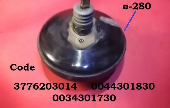 Mercedes-Benz 190 W201 Brake booster 3776203014 0044301830