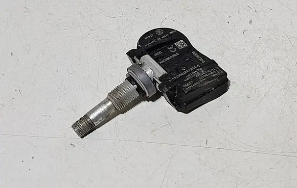 Volvo S60 Tire pressure sensor 8G921A159AE J38AA