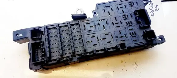 Volvo S60 Fuse box set 8637841 518322326