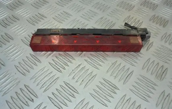 Ford Focus Third/center stoplight