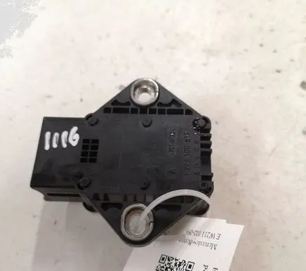 Mercedes-Benz E W211 ESP acceleration yaw rate sensor 0265005623 A2165420018