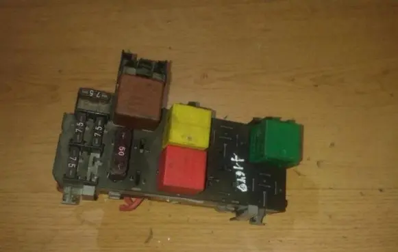 Renault Megane I Fuse box set 7703297193