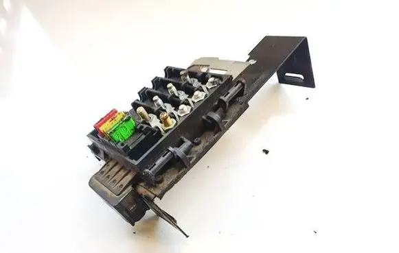 Volkswagen Polo III 6N 6N2 6NF Fuse box set
