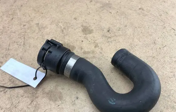 BMW 5 E60 E61 Engine coolant pipe/hose 7788999 11537788999