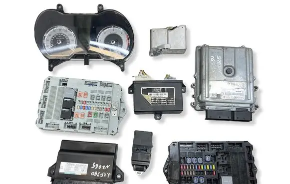 Jaguar XF X250 Engine ECU kit and lock set 9X2Q12A650 1039S30791 0281014671