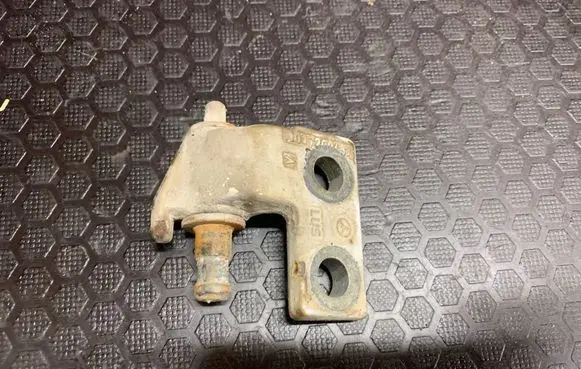 Mercedes-Benz Sprinter W901 W902 W903 W904 Front door upper hinge 3017200437