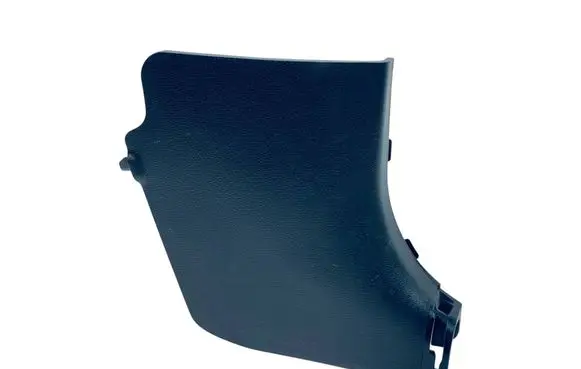 Foot area side trim