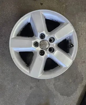Toyota RAV 4 (XA40) R16 alloy rim