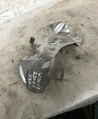 Volvo S90, V90 Heat shield in engine bay 31493449
