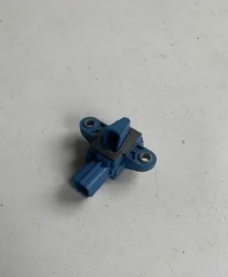 Volkswagen Scirocco Airbag deployment crash/impact sensor 1K8955557 5WK4400802