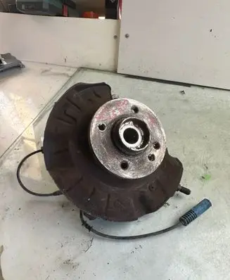 Mini One - Cooper R50 - 53 Front wheel hub spindle knuckle 42342