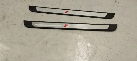 Audi A1 sill trim set (inner) 8v4853491n
