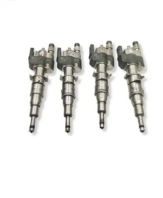 BMW 1 E82 E88 Fuel injectors set 7589048 10131010