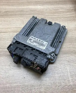 Audi A3 S3 8V Engine control unit/module ECU 04L907309B 0281018510