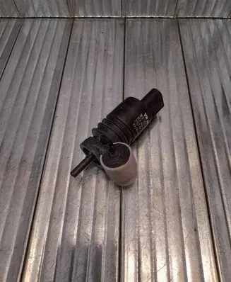 Volkswagen Touareg II Windscreen/windshield washer pump 1K6955651