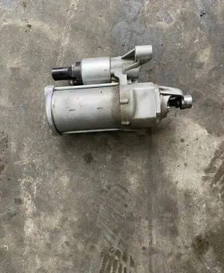 Audi A4 S4 B9 8W Starter motor 04L911021B