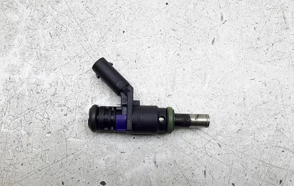 Mercedes-Benz A W169 Fuel injector A0000788749