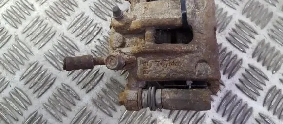 Toyota Corolla E120 E130 Rear brake caliper