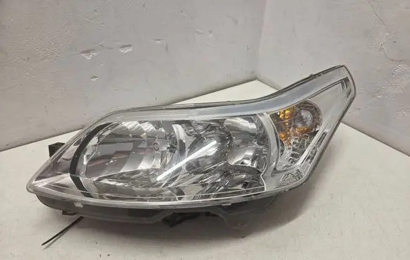 Citroen C4 I Headlight/headlamp 9684381980 89902310 89902318