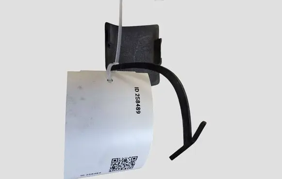Volvo V50 Front tow hook cap/cover 3065587