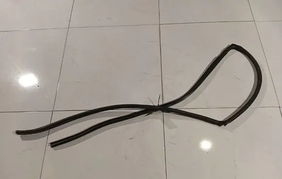 Nissan X-Trail T30 Rubber seal rear door