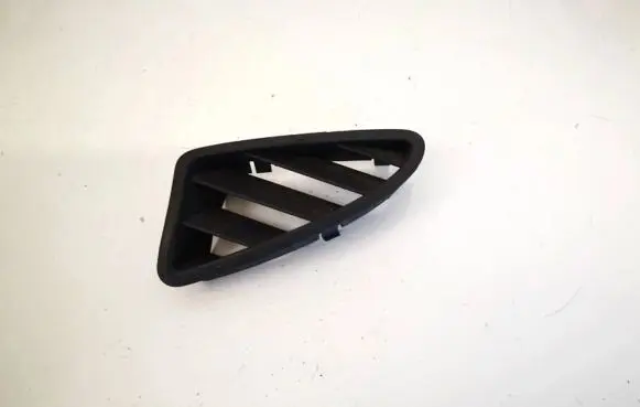 Volkswagen Golf Plus Dash center air vent grill 5m0819706a