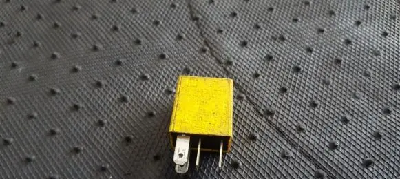 Opel Combo C Other relay 24433728 29100076