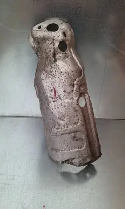 Opel Insignia A Heat shield in engine bay 55579091
