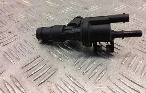 BMW X1 F48 F49 Vacuum valve 7614013 0280142527