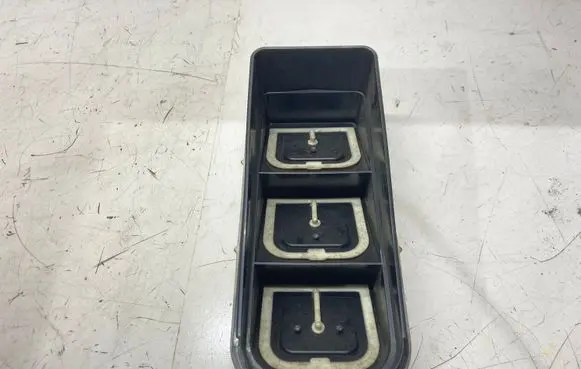 Opel Grandland X Quarter panel pressure vent 9678565780