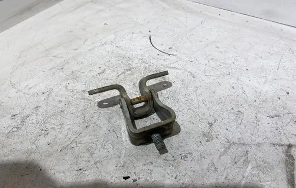 Skoda Octavia Mk2 (1Z) Tailgate/trunk/boot hinge 1Z5827301C