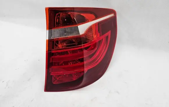BMW X3 F25 Rear/tail lights SPEED03182410 03182410