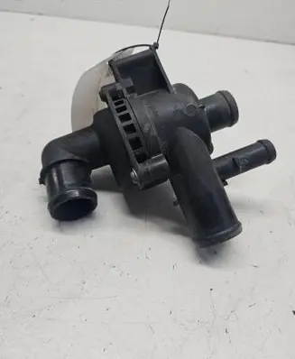 Jaguar XF X250 Thermostat/thermostat housing 9X238A586AD