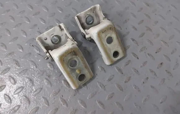 Front door hinge set