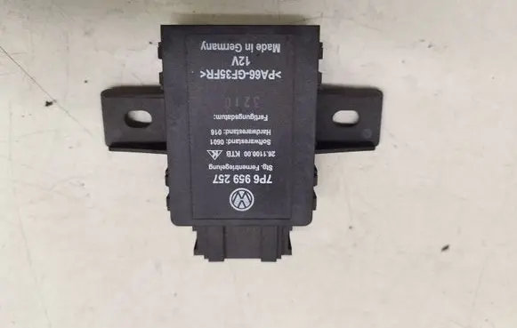 Volkswagen Touareg II Other control units/modules 7P6959257
