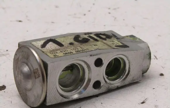 Audi A3 S3 8V Air conditioning (A/C) expansion valve 5Q0820679