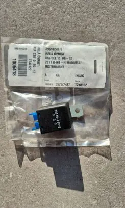 KIA Ceed Other relay 3951027070