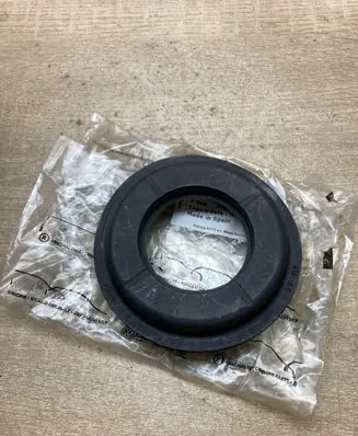 Skoda Octavia Mk2 (1Z) Oil filler cap 038133287C