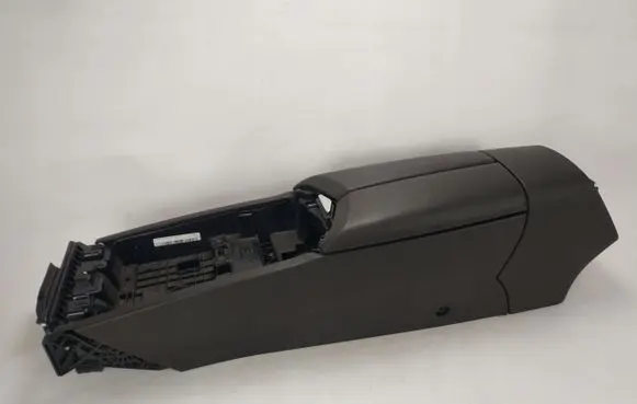Maserati Quattroporte Center console 105088372C