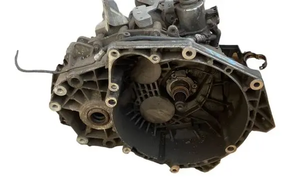 Opel Zafira C Manual 5 speed gearbox 55588983