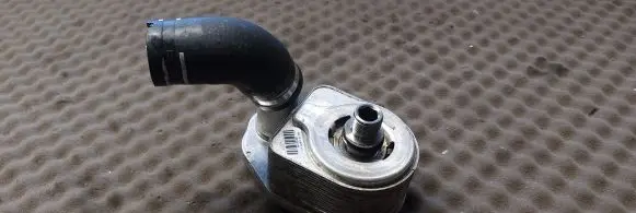 Engine oil radiator