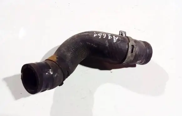 Toyota RAV 4 (XA30) Engine coolant pipe/hose
