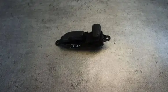 Infiniti FX Seat control switch 