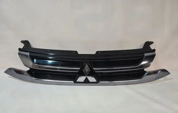 Mitsubishi Outlander Front grill 7450A992