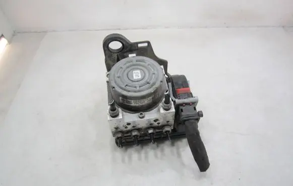 Volkswagen Golf VII ABS Pump 5Q0907379L 10062235281