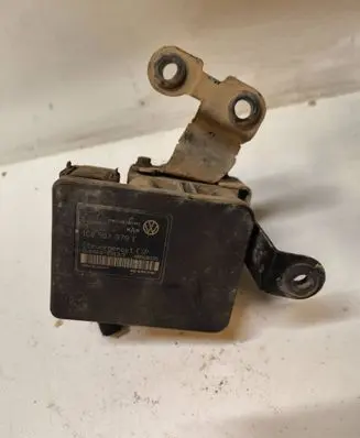 Skoda Octavia Mk1 (1U) ABS Pump 1C0907379E 00006065D5 10096003133