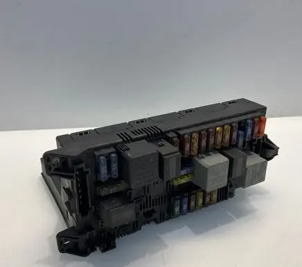 Mercedes-Benz E W211 Fuse module 2115453901 A2115453901