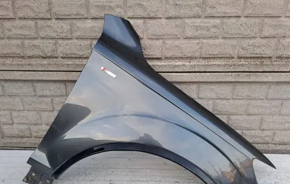 Audi Q7 4L Fender PKT18