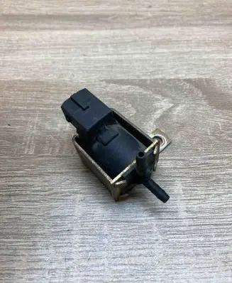 Audi A3 S3 8L Turbo solenoid valve 028906283 72169313