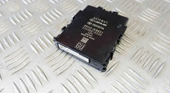 Toyota Yaris XP210 Gateway control module 89111K0021